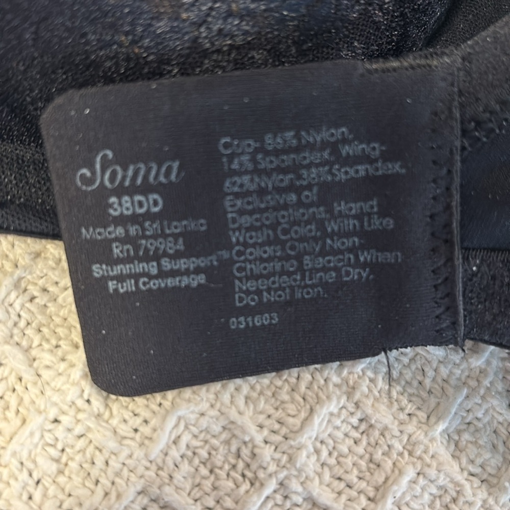 NWOT Soma Black Lace Embroidered Bra with Underwire Support - Picture 2 of 4